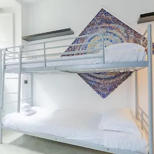 25 Appartement