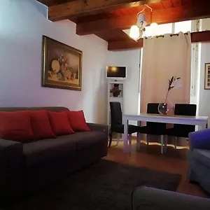 Coronari 45 Appartement